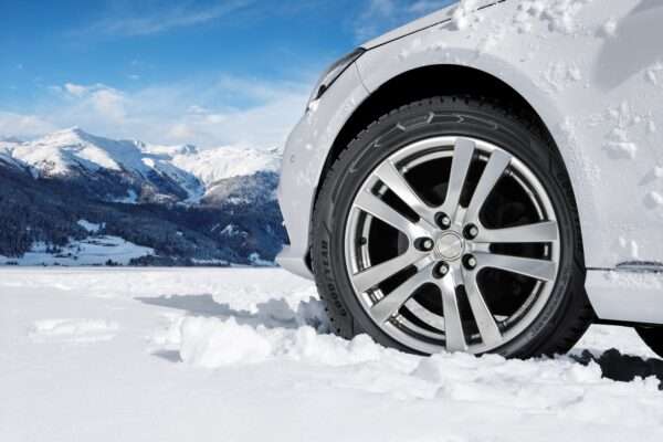 Koncernové značky Goodyear zažiarili v teste zimných pneumatík ADAC
