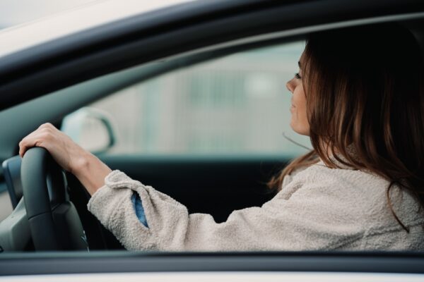 Eko-driving: Optimalizácia plynulosti jazdy, otáčok a tlaku pneumatík pre palivovú efektívnosť