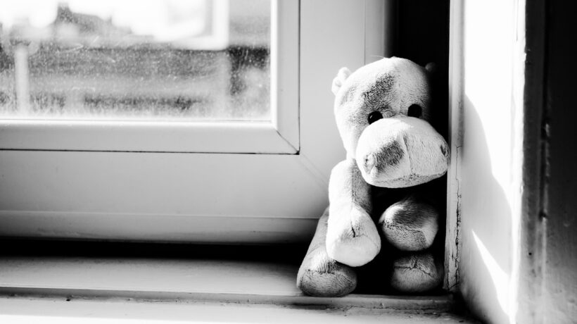 Štatistická analýza nehodovosti: Identifikácia primárnych príčin (rýchlosť, pozornosť, odstup)