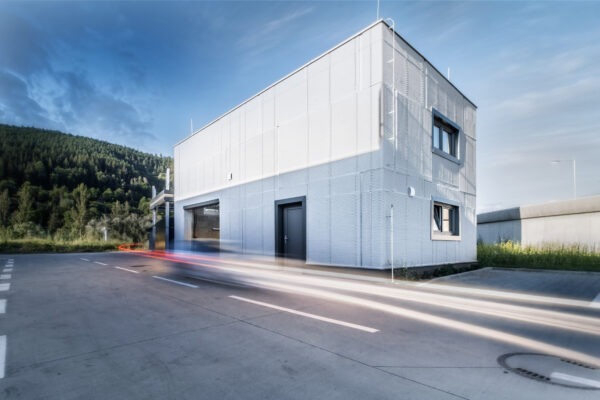 Pri obchodnom centre Klokan v Žiline vznikla autoumyváreň z 3D tlačeného betónu